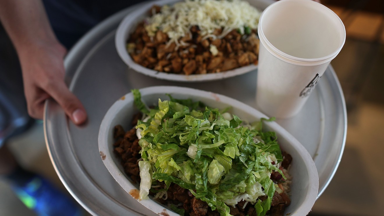 how-to-eat-at-chipotle-and-not-get-e-coli