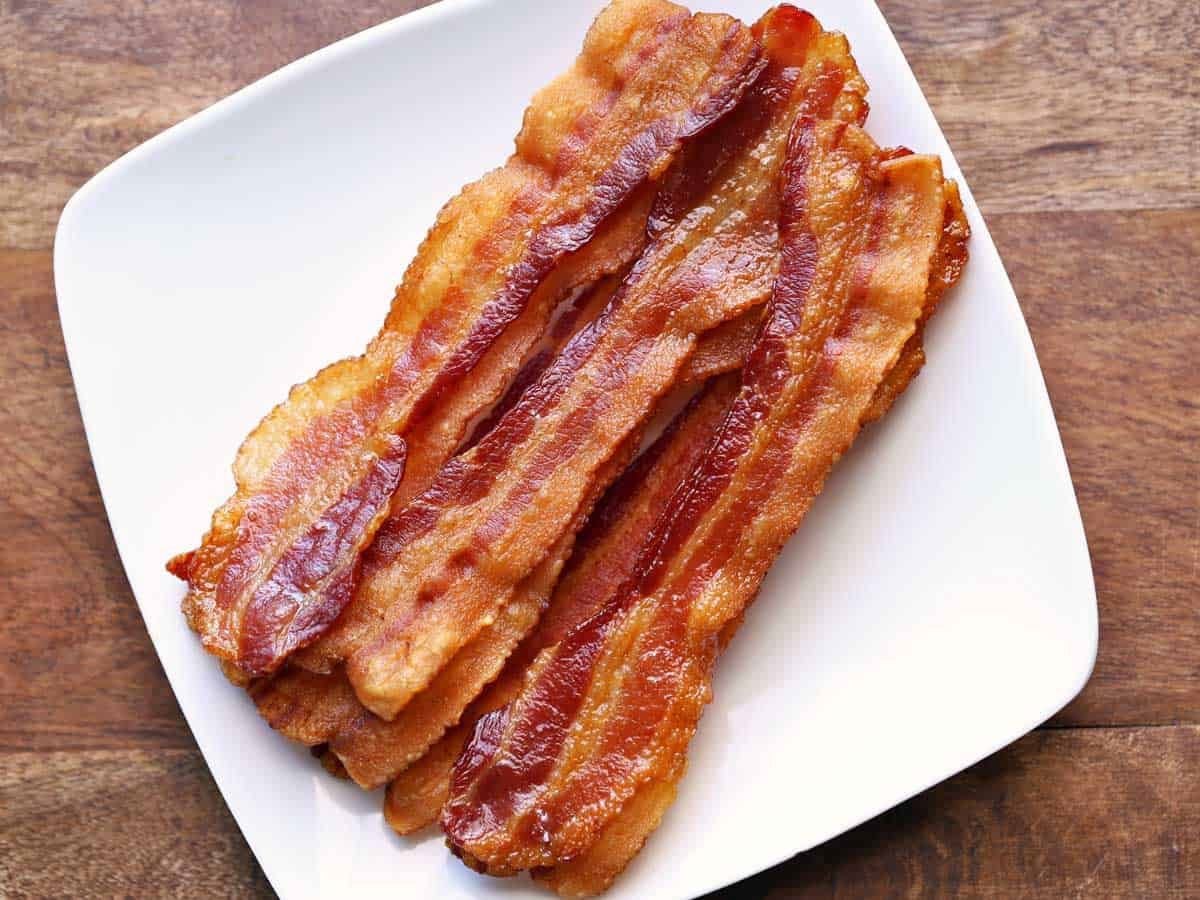 how-to-eat-bacon-strips