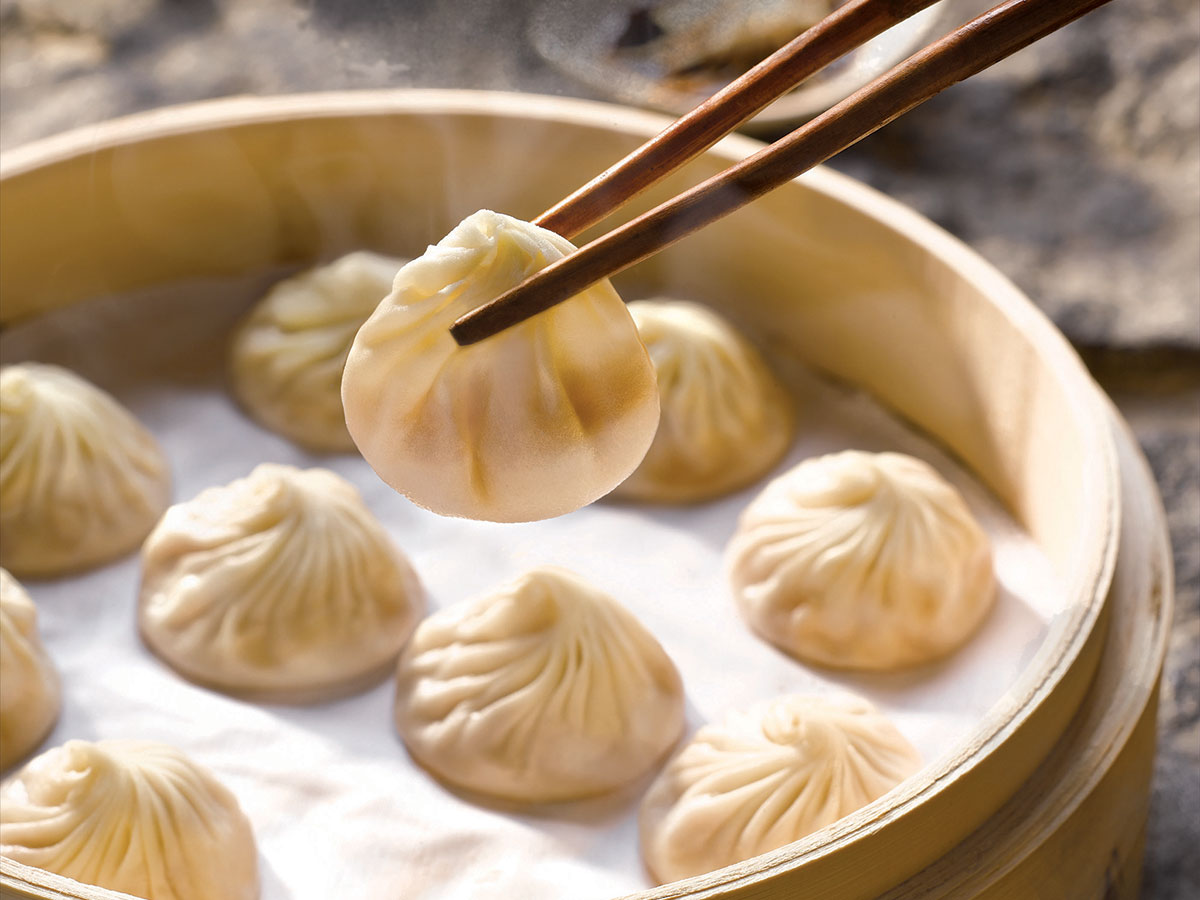 how-to-eat-bao-dumplings