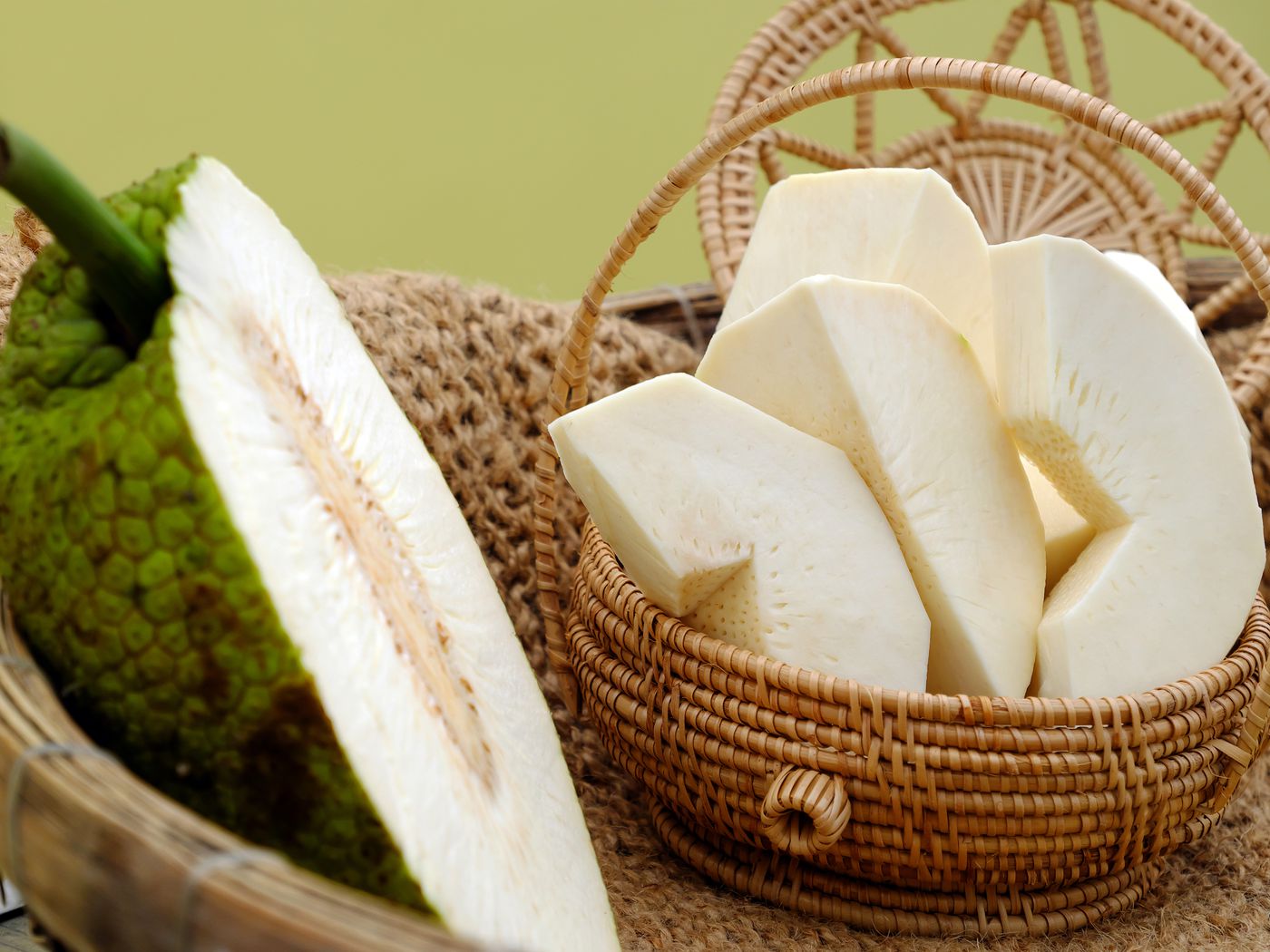 how-to-eat-breadfruit