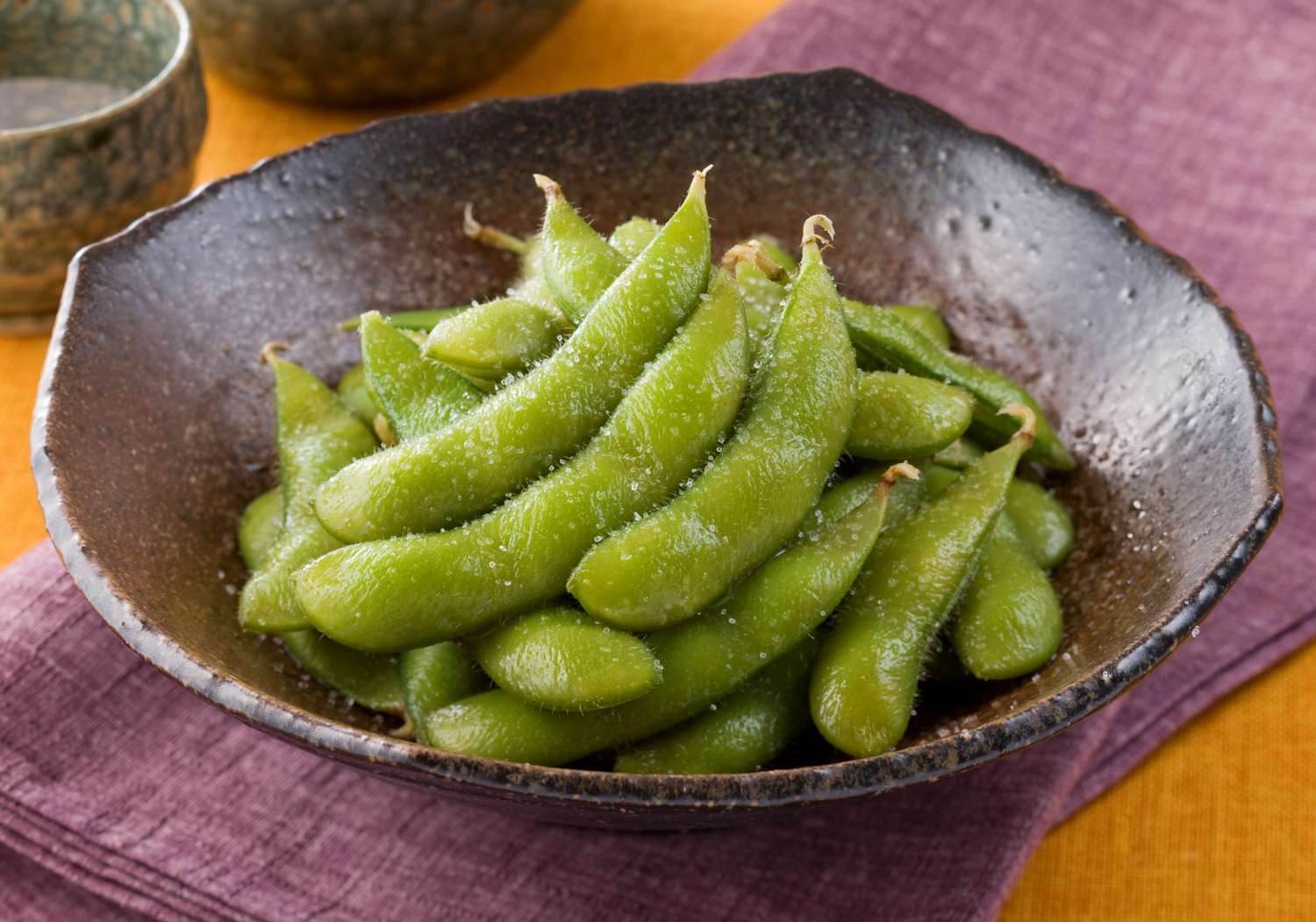 how-to-eat-canned-geisha-edamame-soy-beans