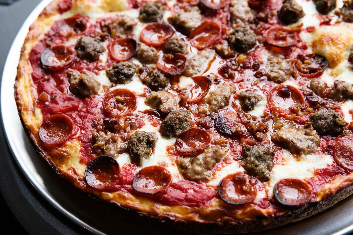 how-to-eat-chicago-pizza-on-a-diet