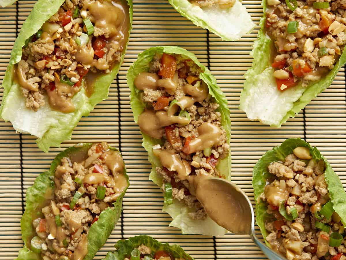how-to-eat-chicken-lettuce-wraps