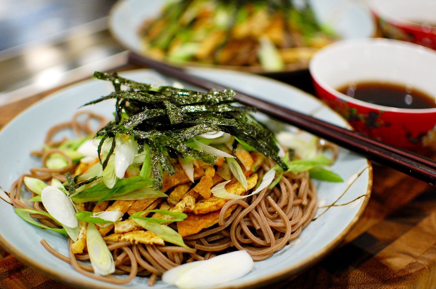how-to-eat-cold-soba-with-raw-egg