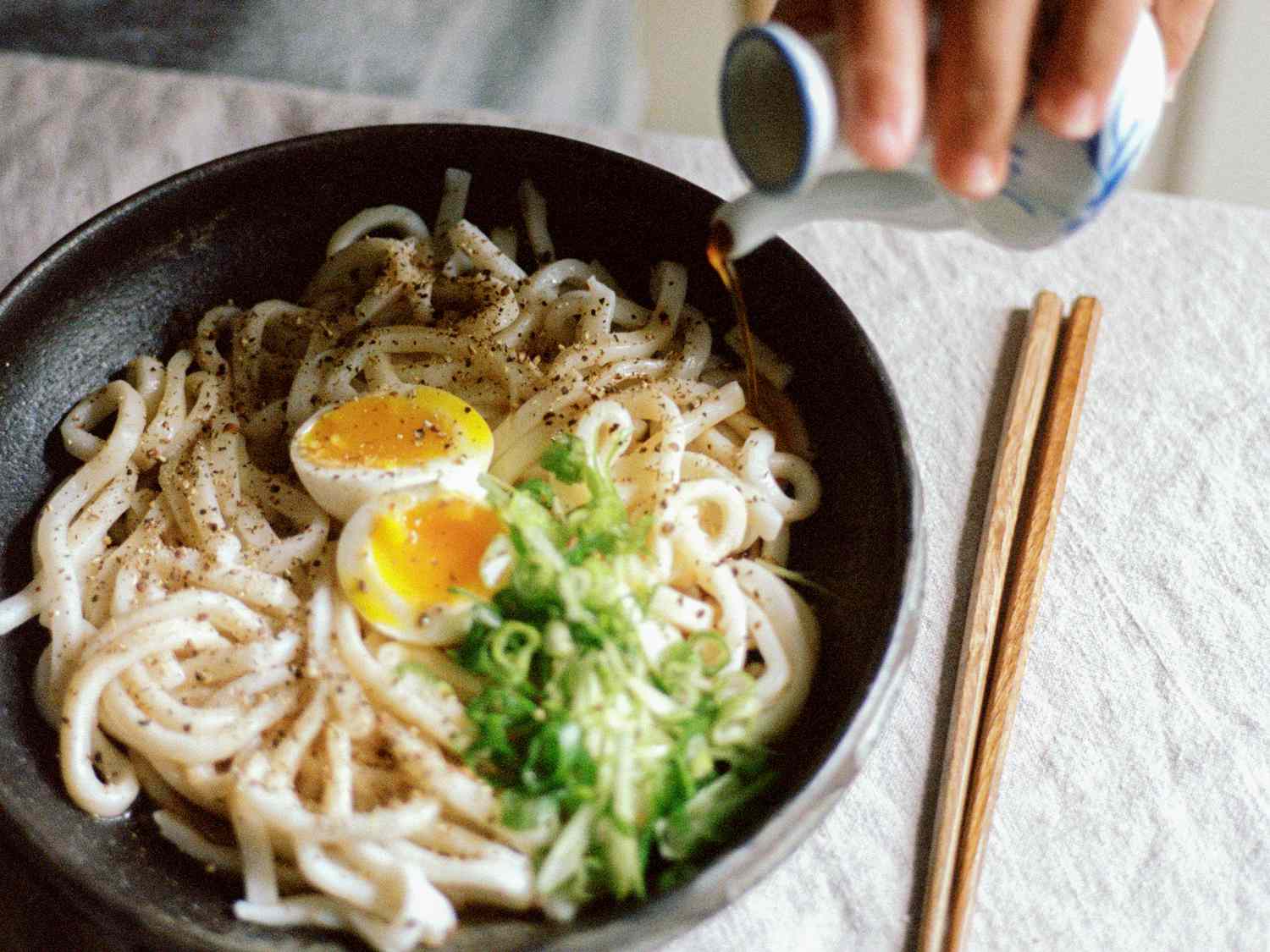 how-to-eat-cold-udon