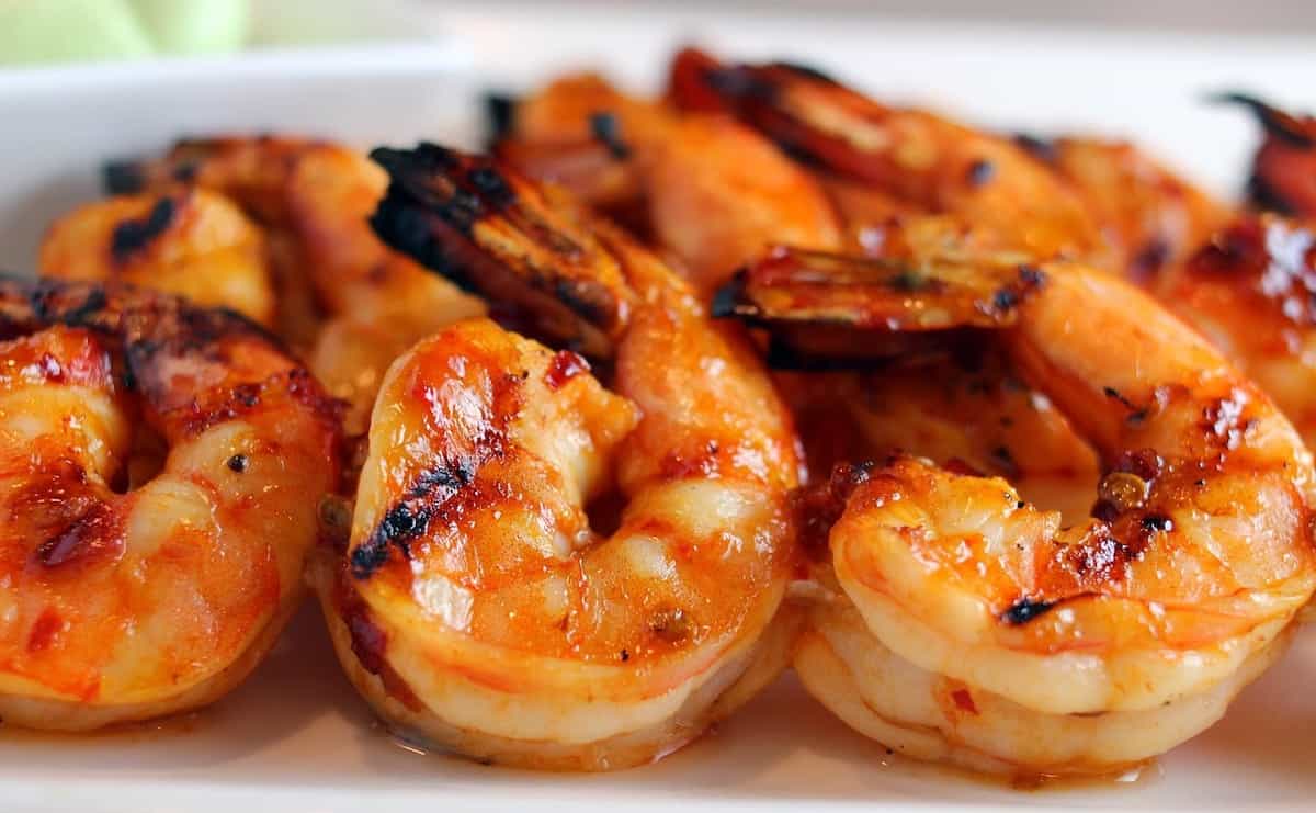 how-to-eat-cooked-prawn