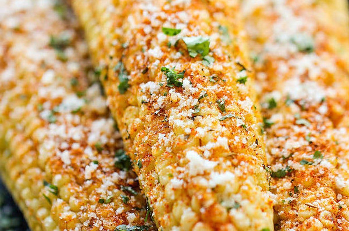 how-to-eat-corn-on-the-cob-in-a-restaurant