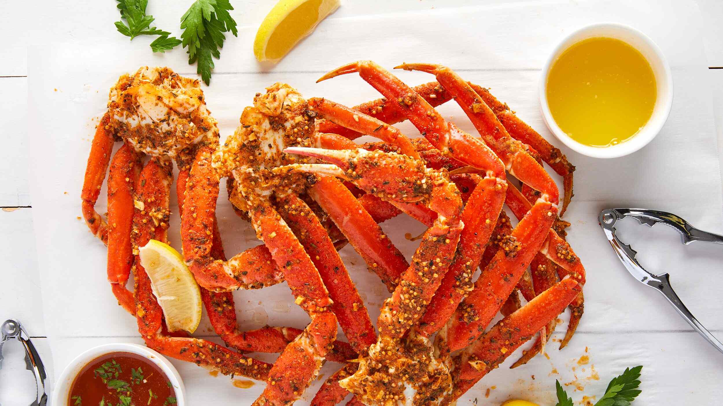how-to-eat-crab-clusters