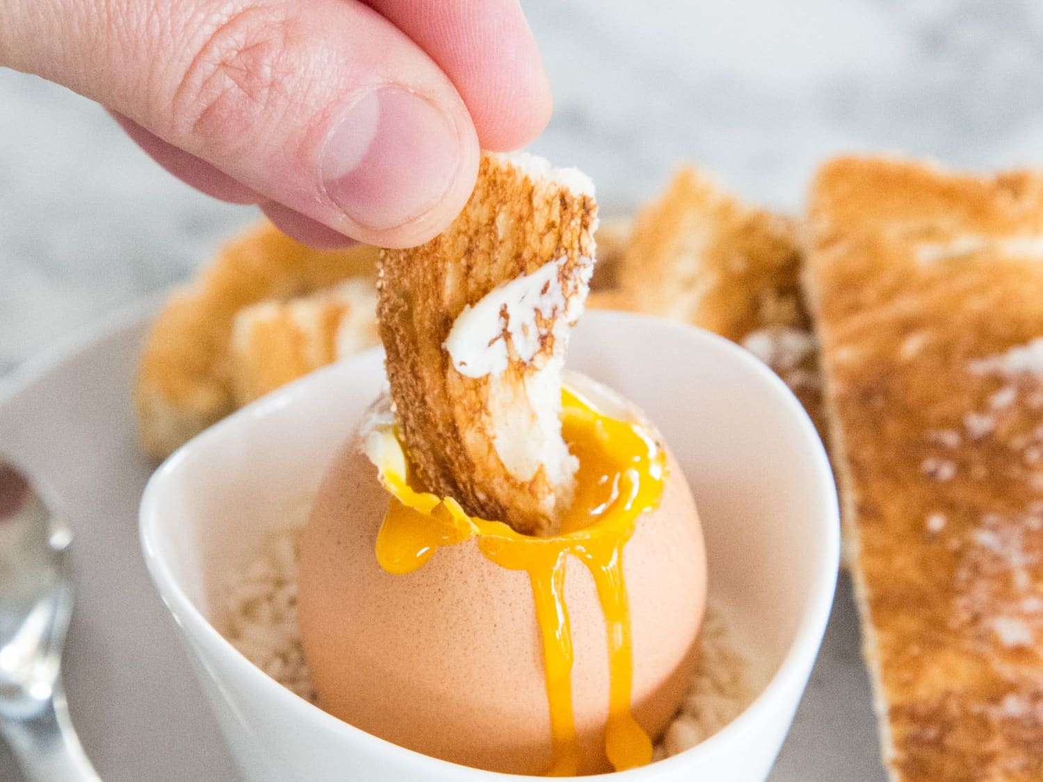 how-to-eat-dippy-eggs