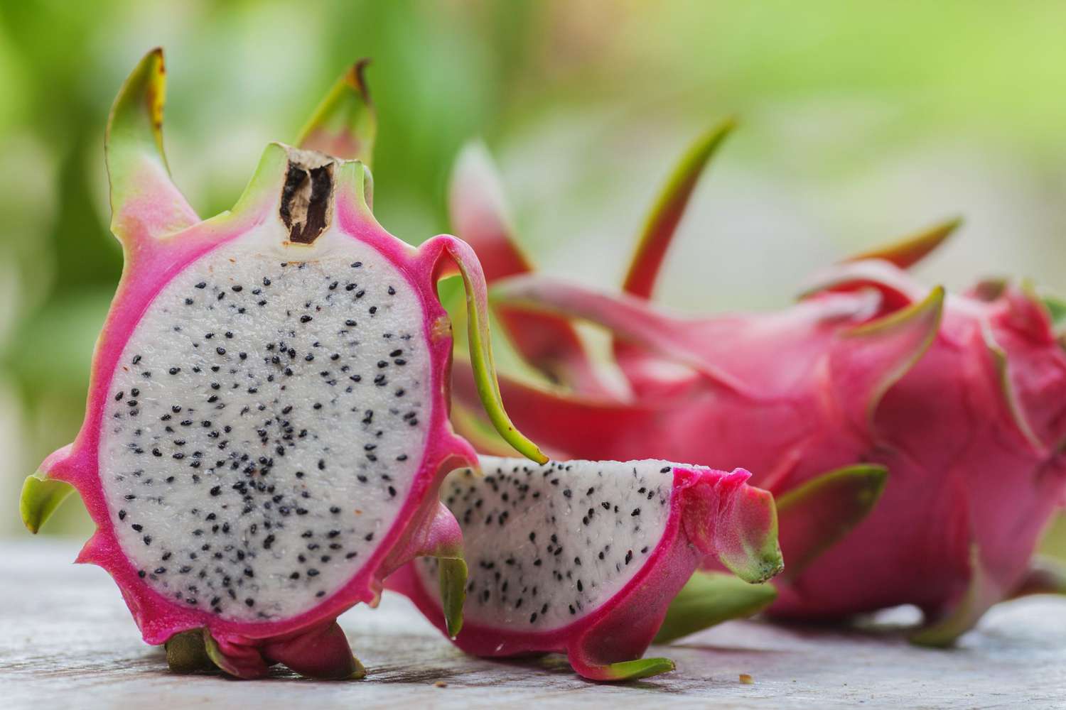how-to-eat-dragon-fruit-can-i-eat-the-red