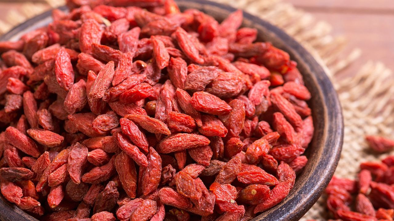 how-to-eat-dried-wolfberries