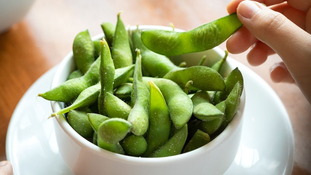 how-to-eat-edamame-beans