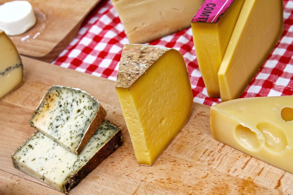 how-to-eat-fancy-raw-cheese