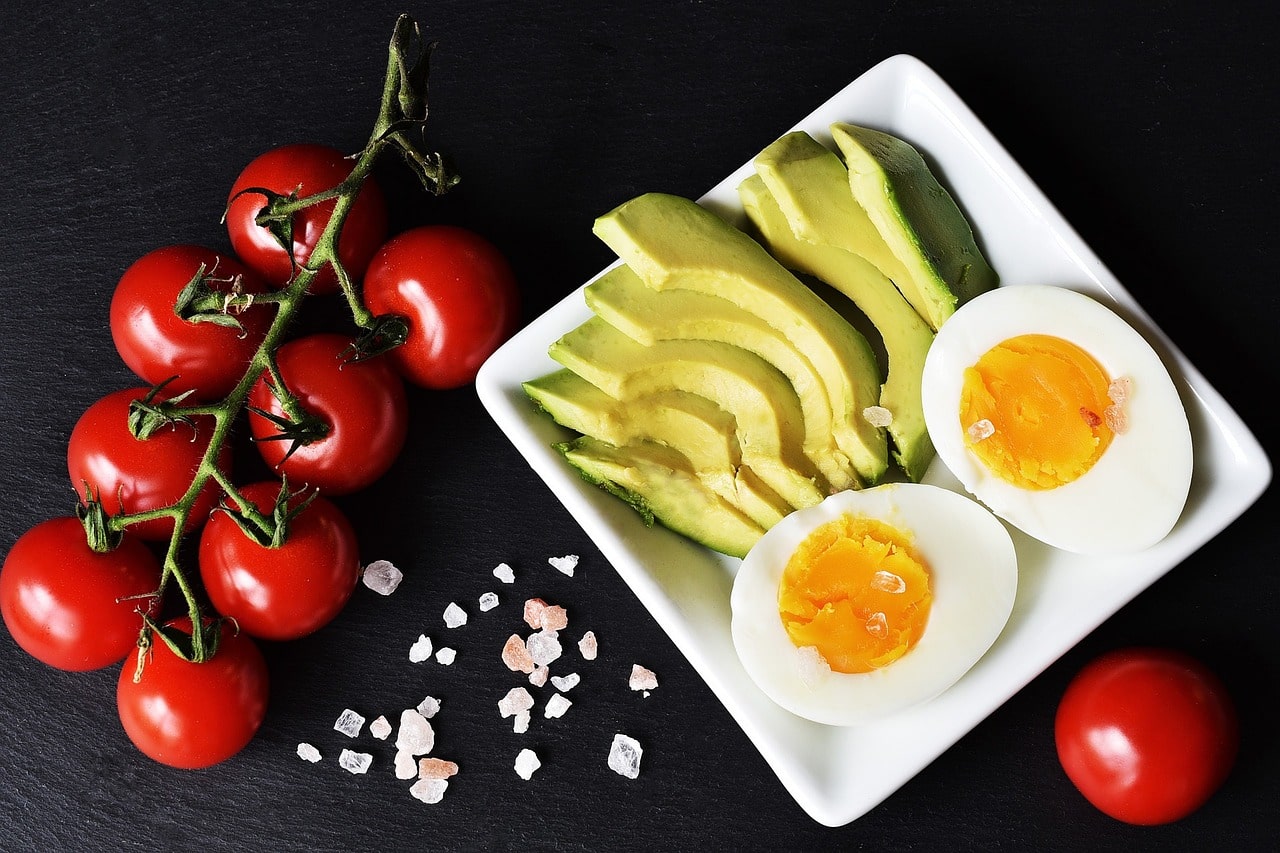 how-to-eat-fat-on-keto-with-hard-boiled-eggs