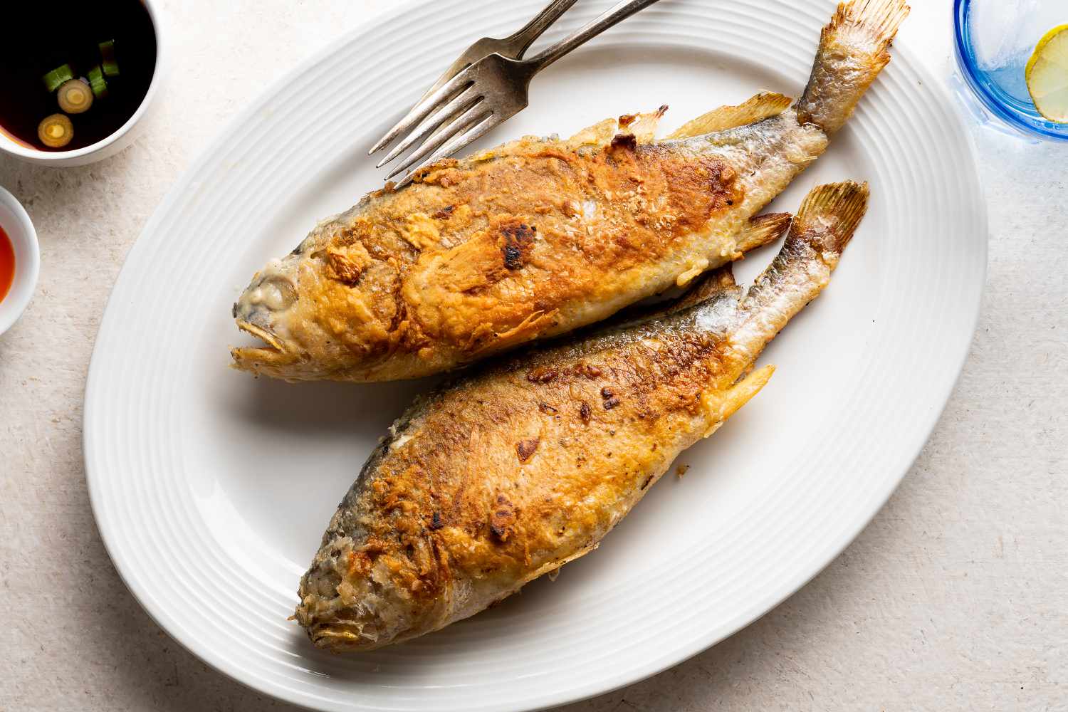 how-to-eat-fish-with-bones