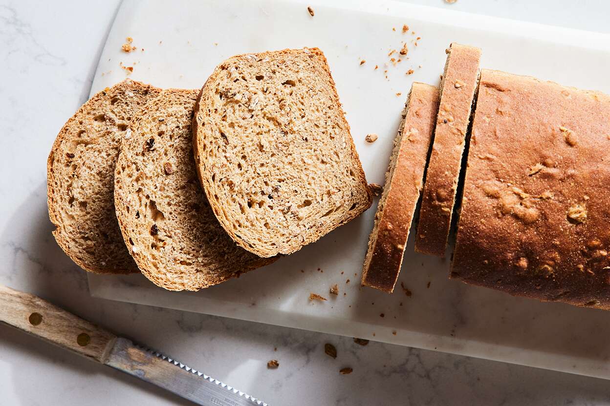 how-to-eat-fresh-bread