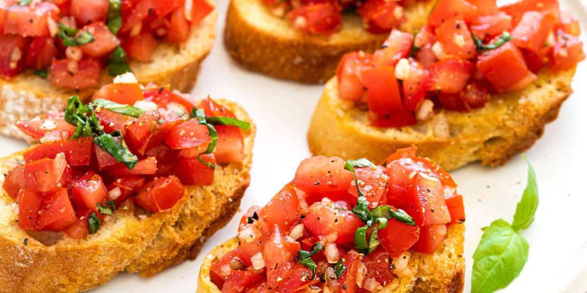 how-to-eat-fresh-tomatoes-with-bread