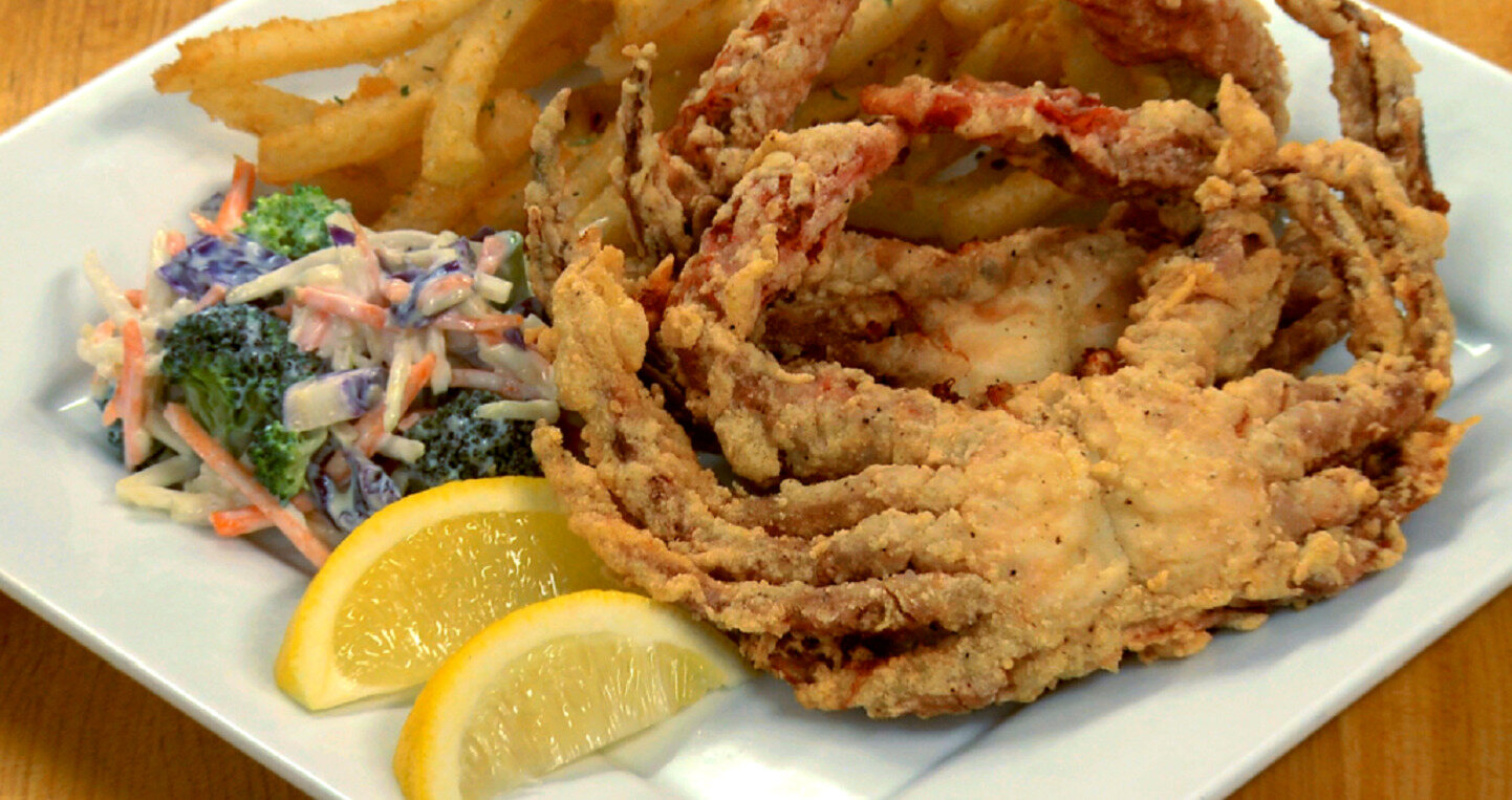 how-to-eat-fried-blue-crabs