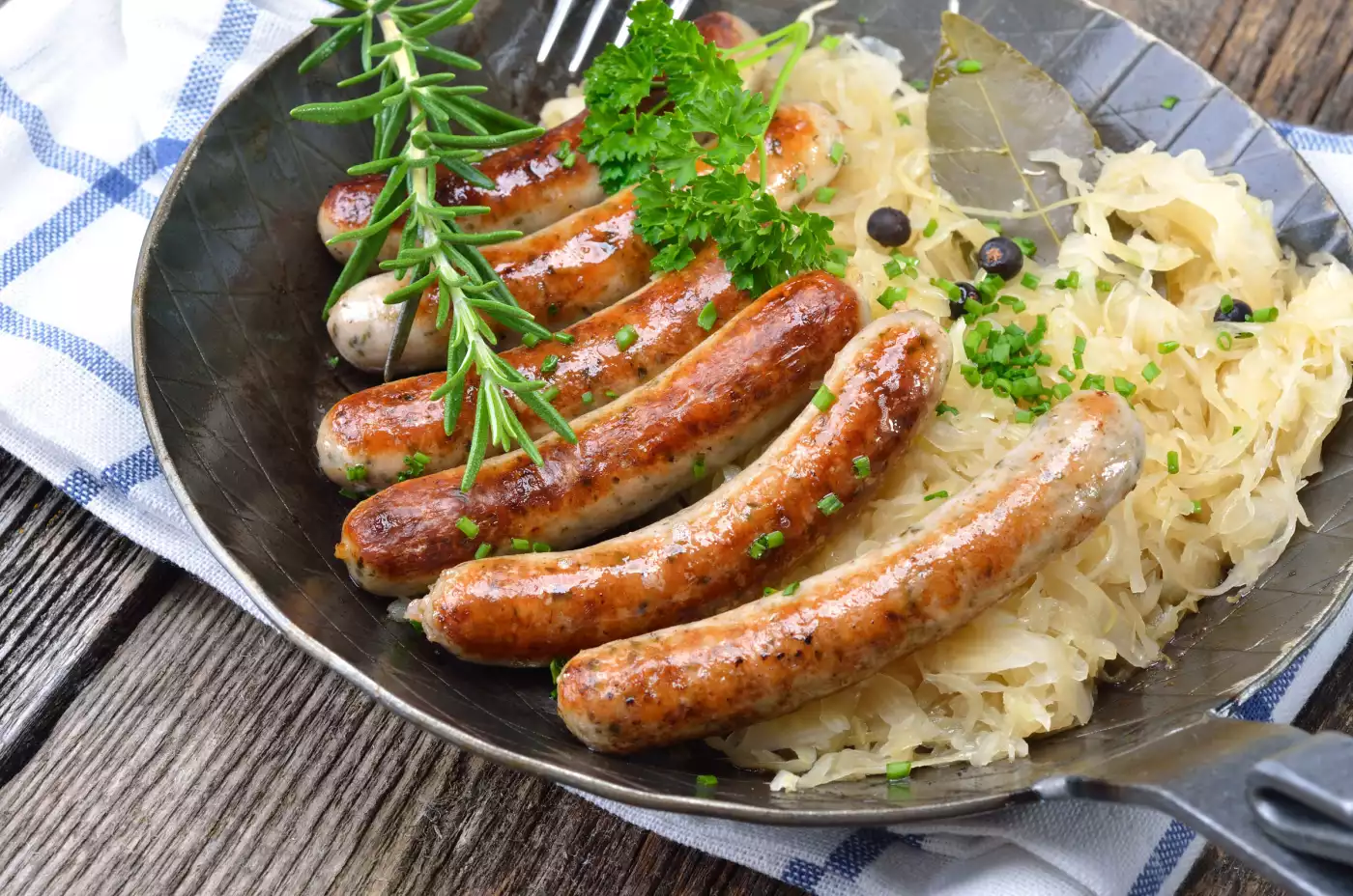 how-to-eat-german-wieners