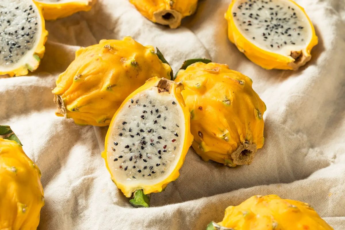 how-to-eat-golden-dragon-fruit