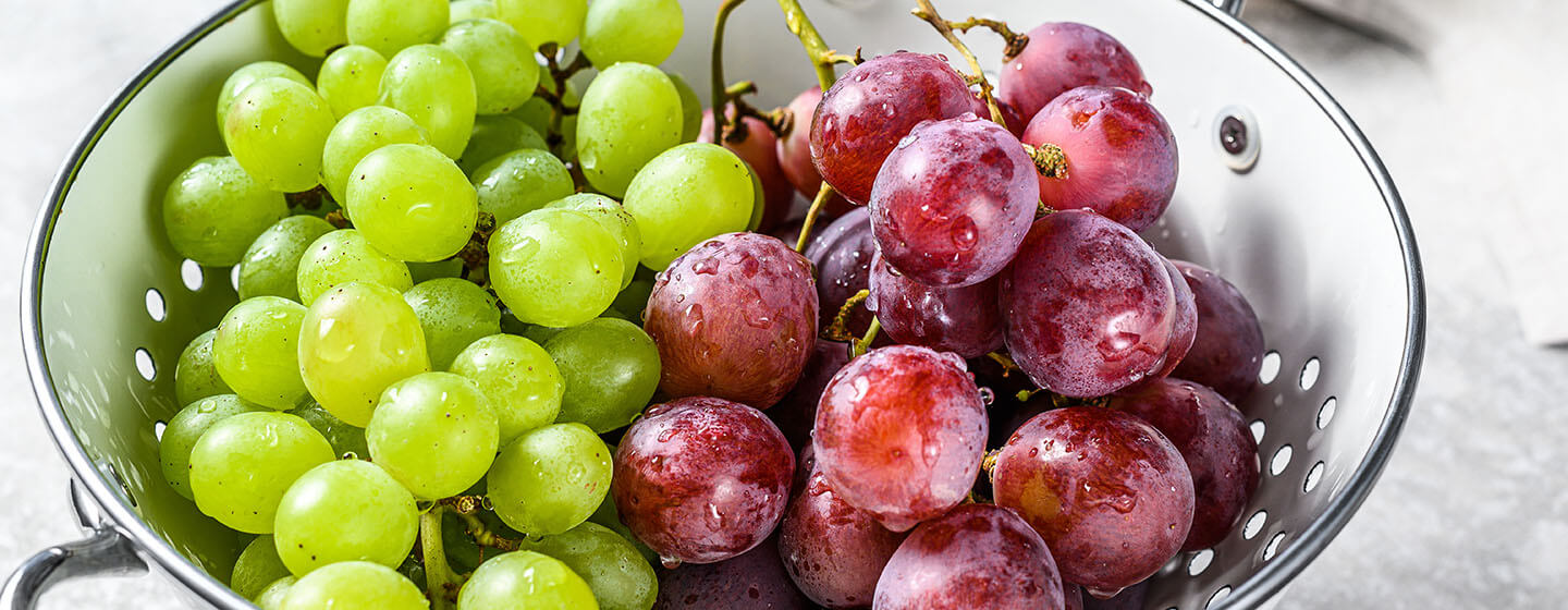 how-to-eat-grapes-with-seeds