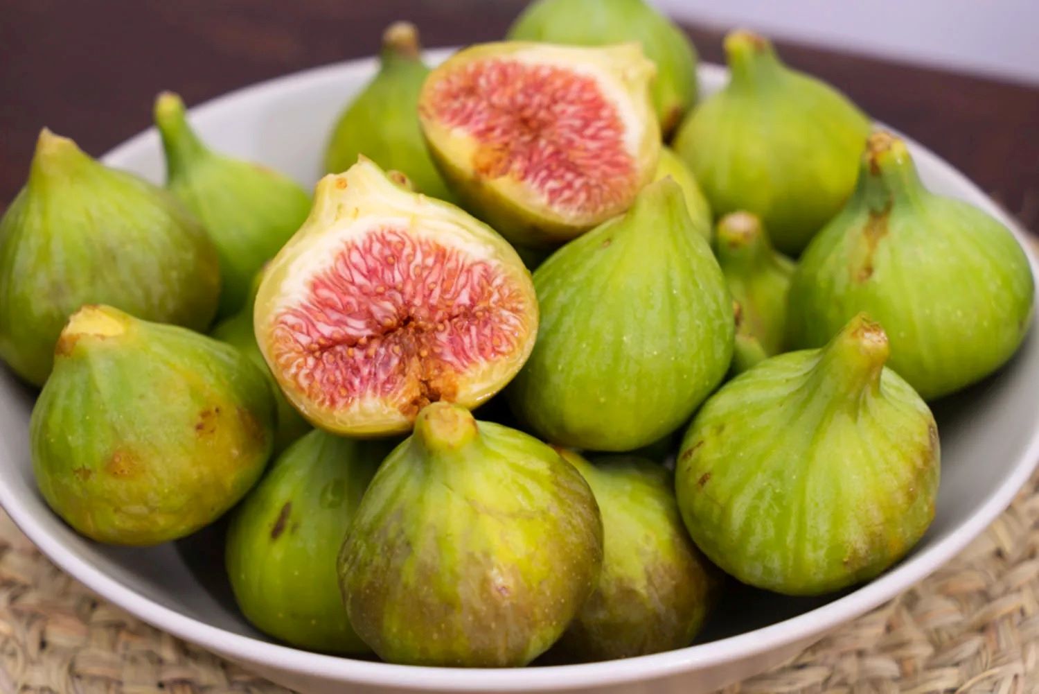 How To Eat Green Fig Fruit Recipes How To Eat Green Fig Fruit Recipes