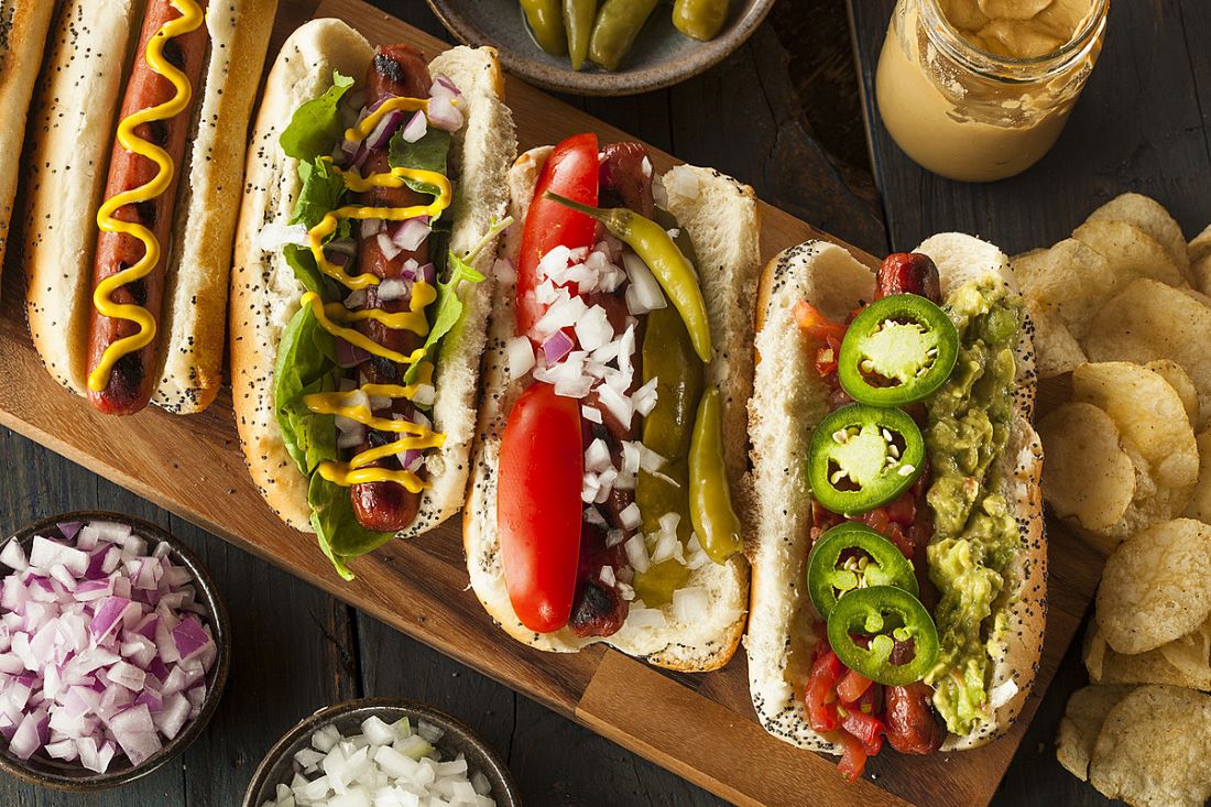 how-to-eat-greenfield-hot-dogs