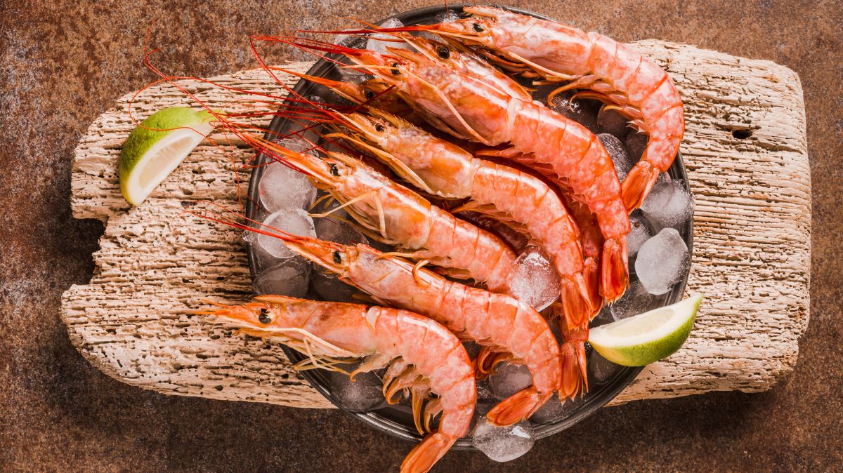 how-to-eat-head-on-shrimp