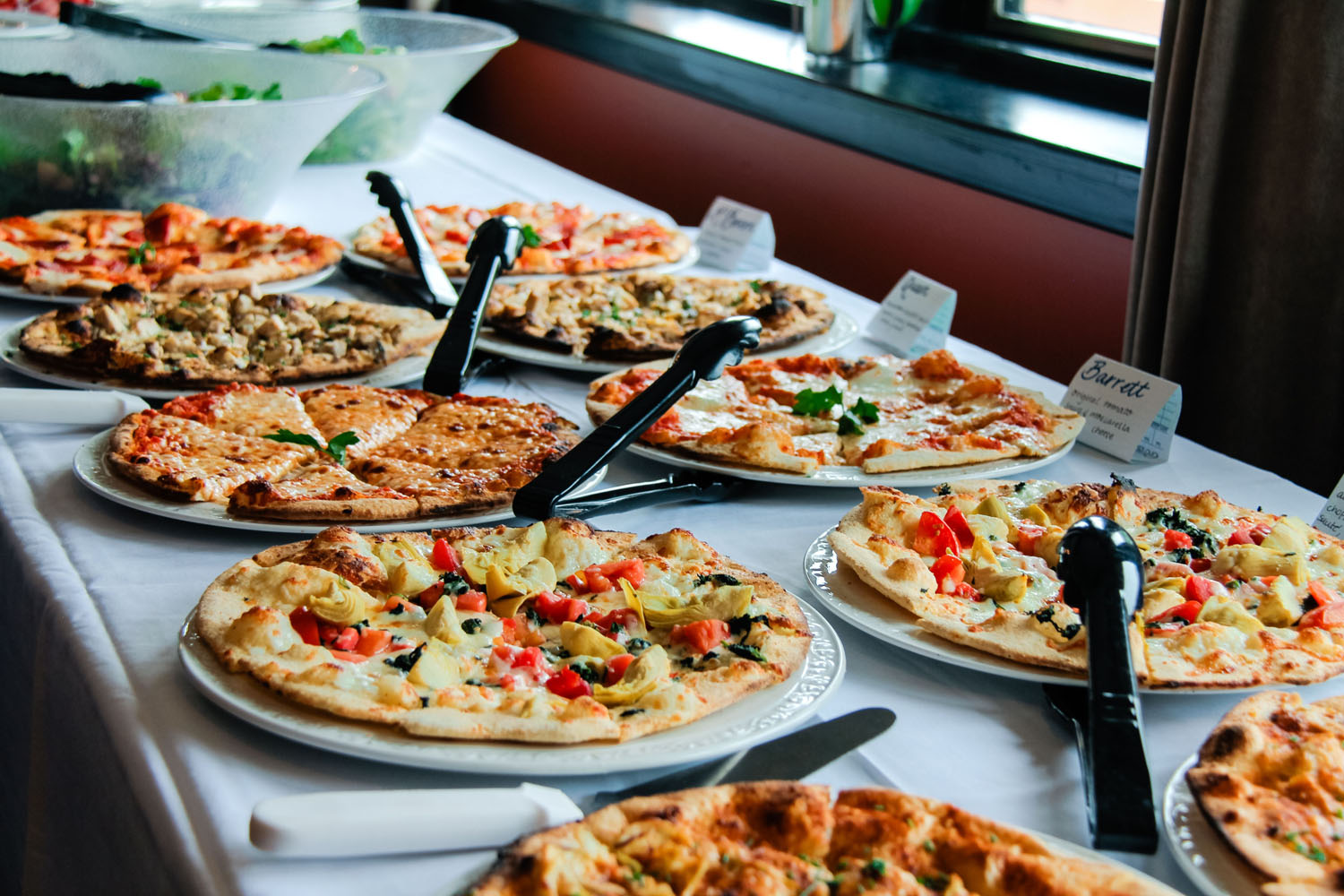 how-to-eat-healthy-at-a-pizza-buffet