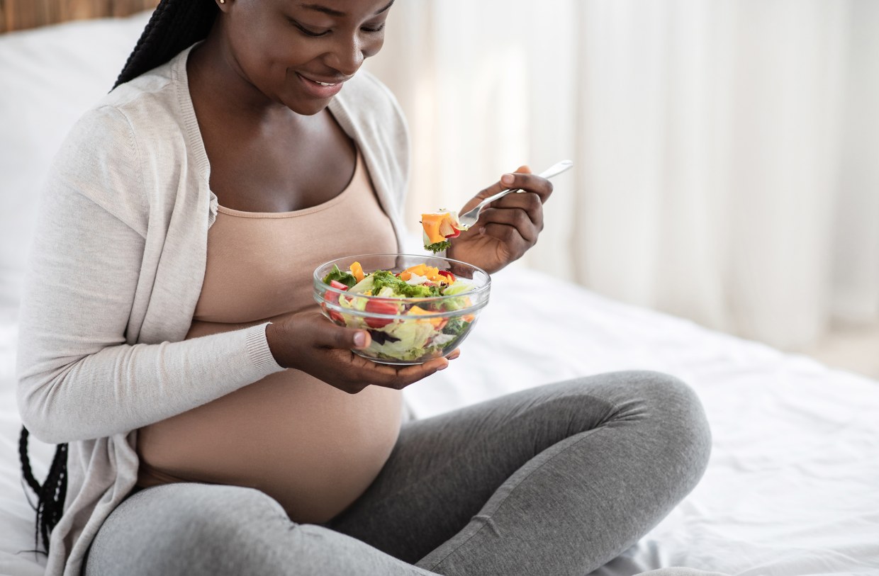 how-to-eat-healthy-while-pregnant-and-working-full-time