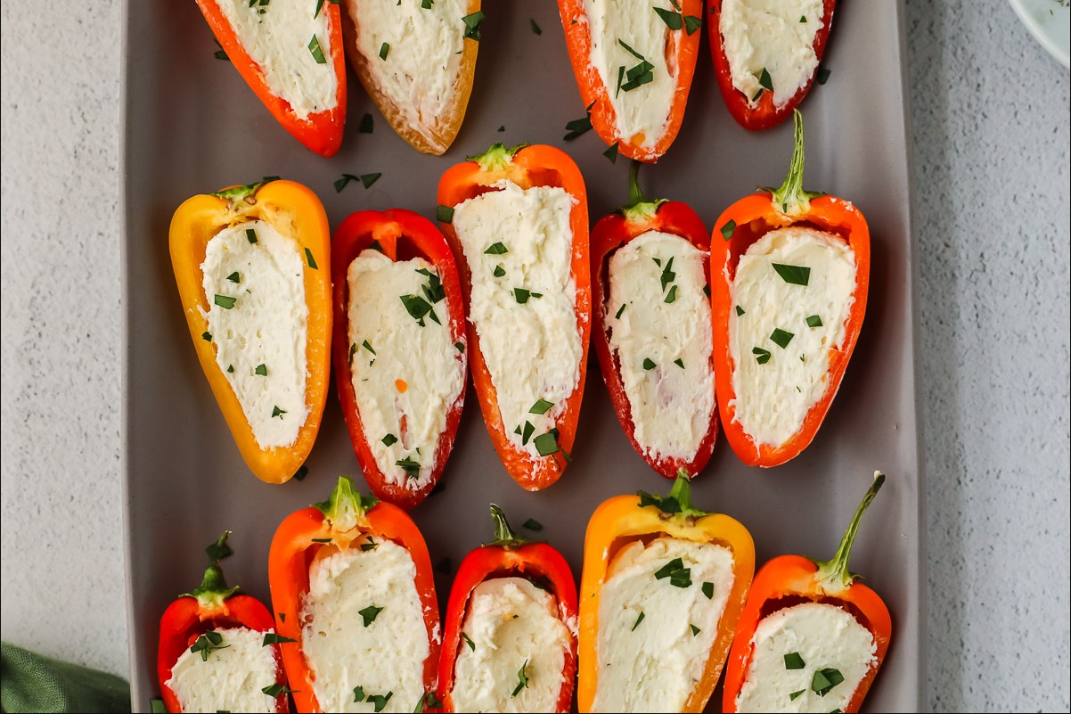 how-to-eat-inca-peppers-stuffed-with-cream-cheese