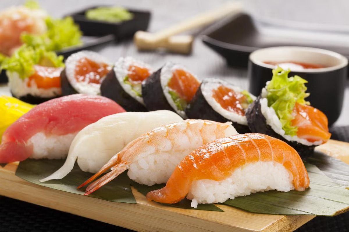 how-to-eat-japanese-sushi