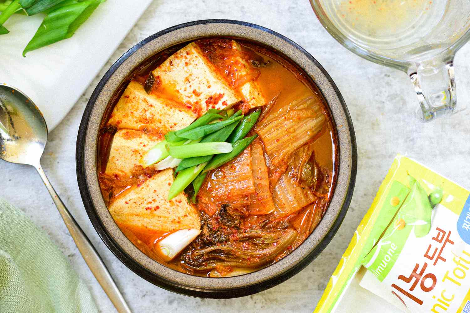 how-to-eat-kimchi-soup