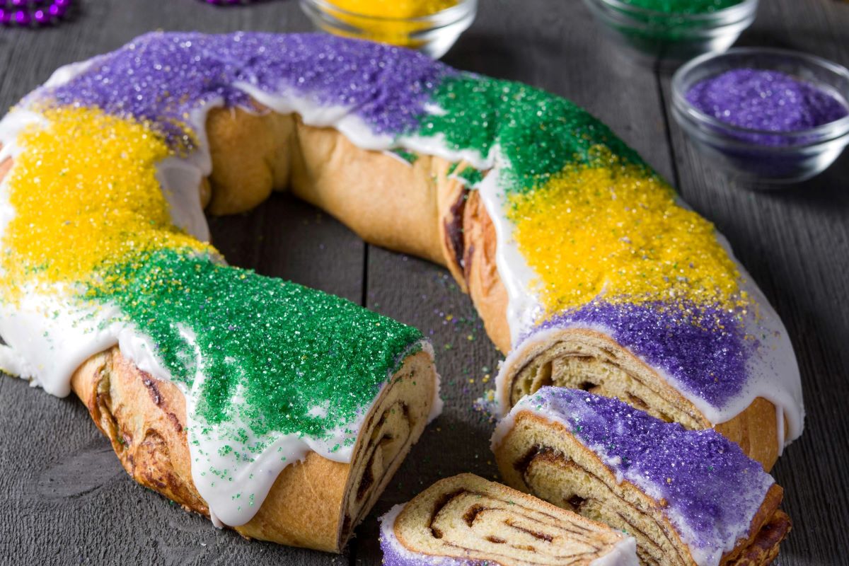 how-to-eat-king-cake