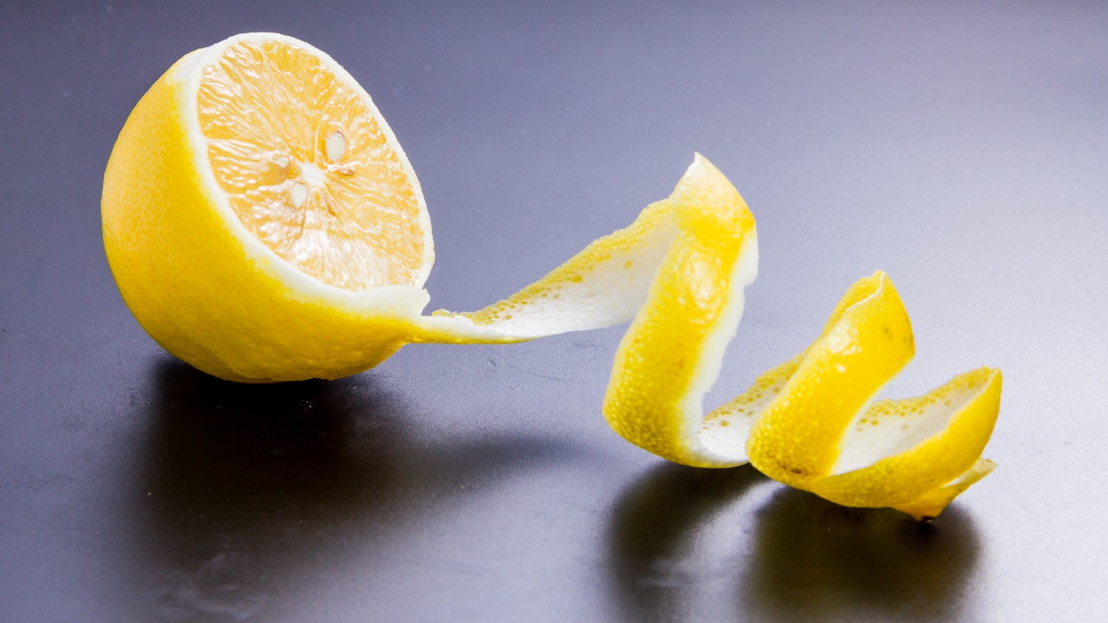 how-to-eat-lemon-peels
