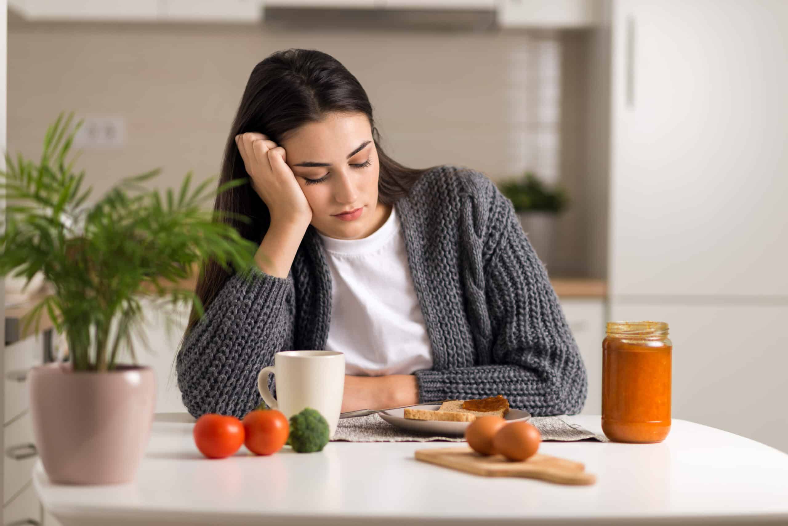 how-to-eat-less-without-feeling-sick