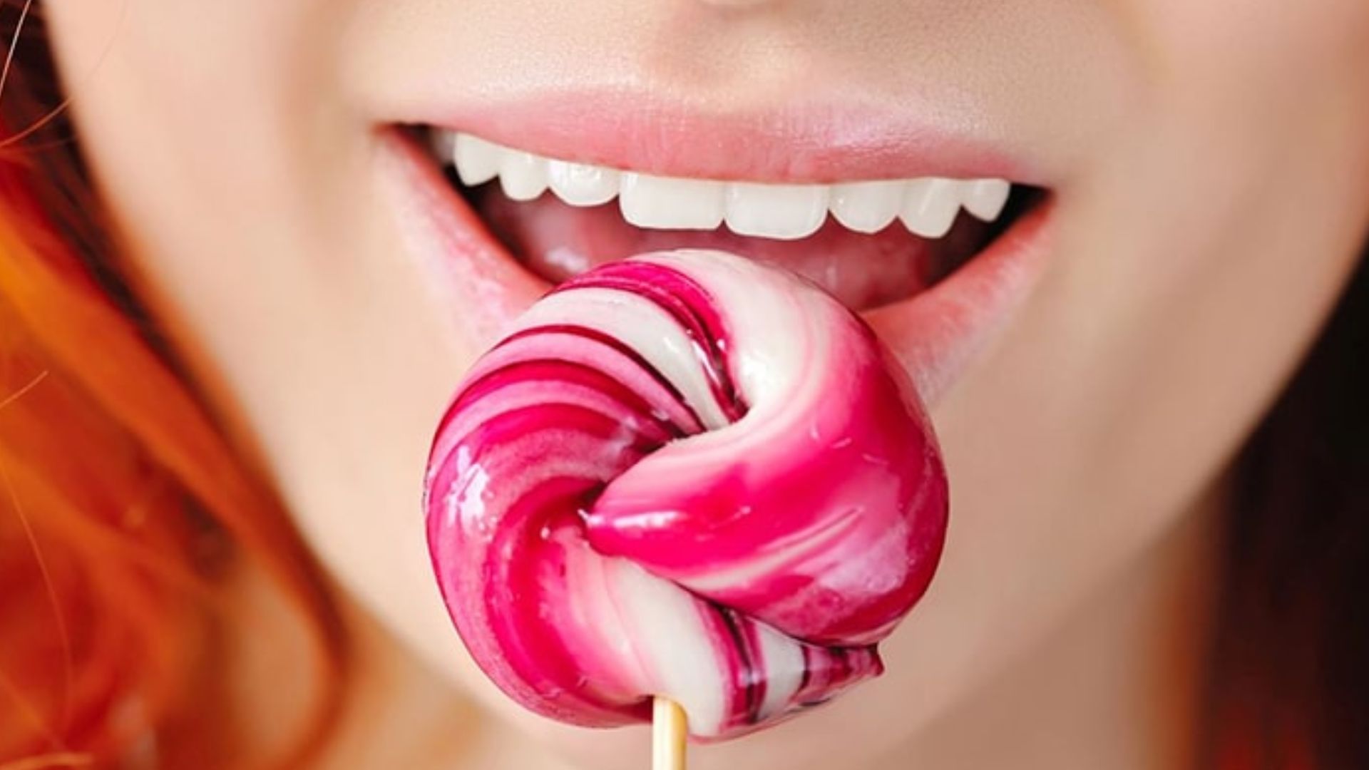 how-to-eat-lollipop