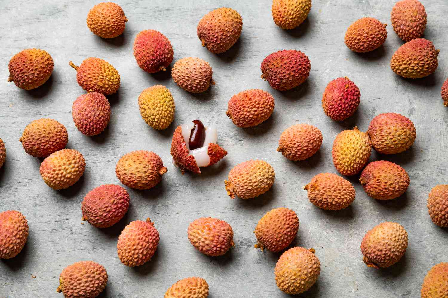 how-to-eat-lychee