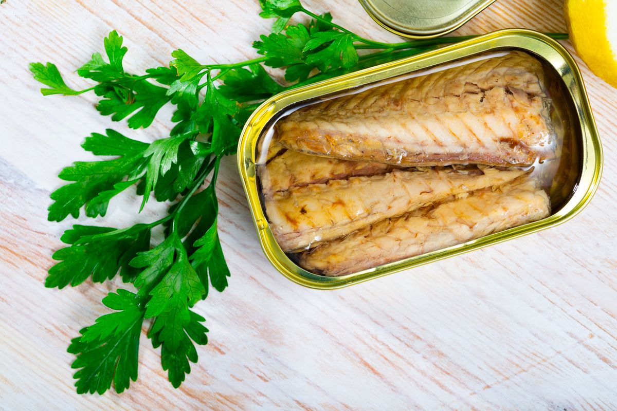 how-to-eat-mackerel-in-a-can