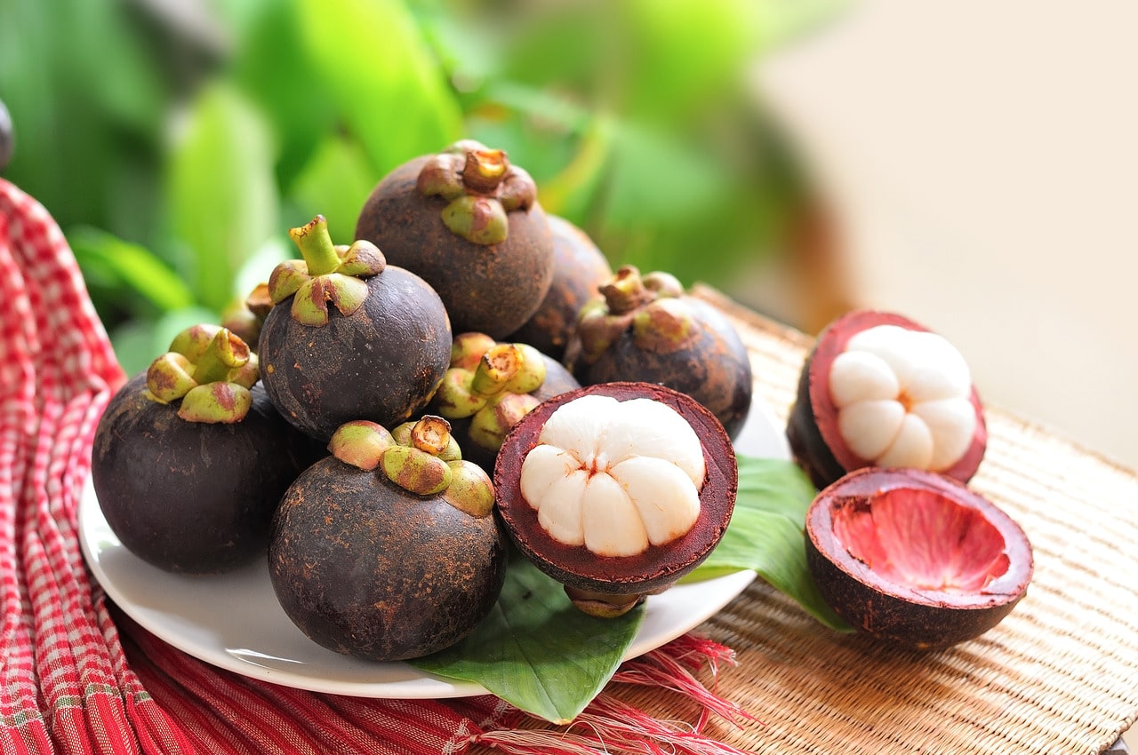 how-to-eat-mangosteen