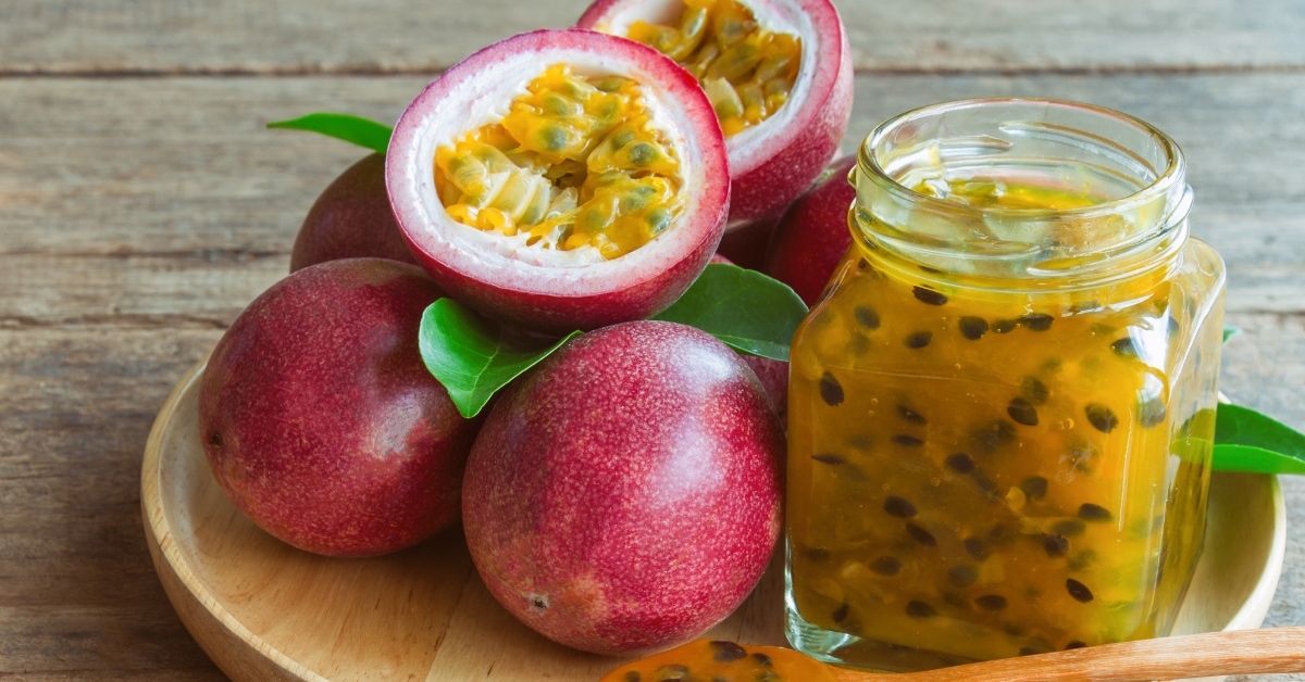 how-to-eat-maracuya-fruit