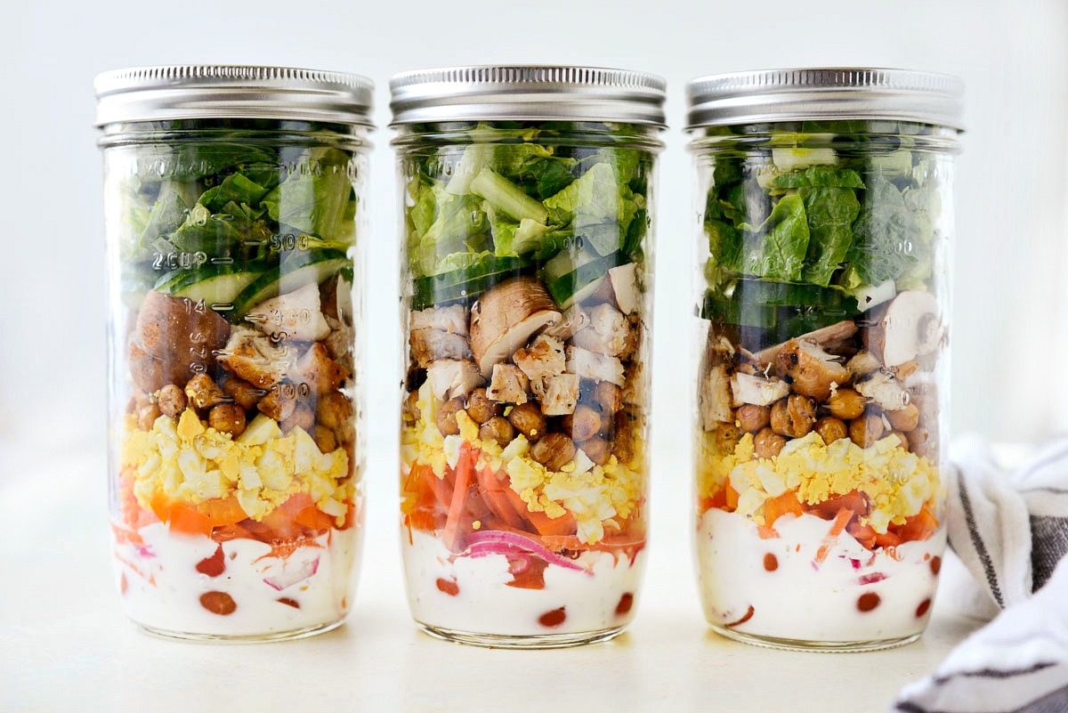 how-to-eat-mason-jar-salad