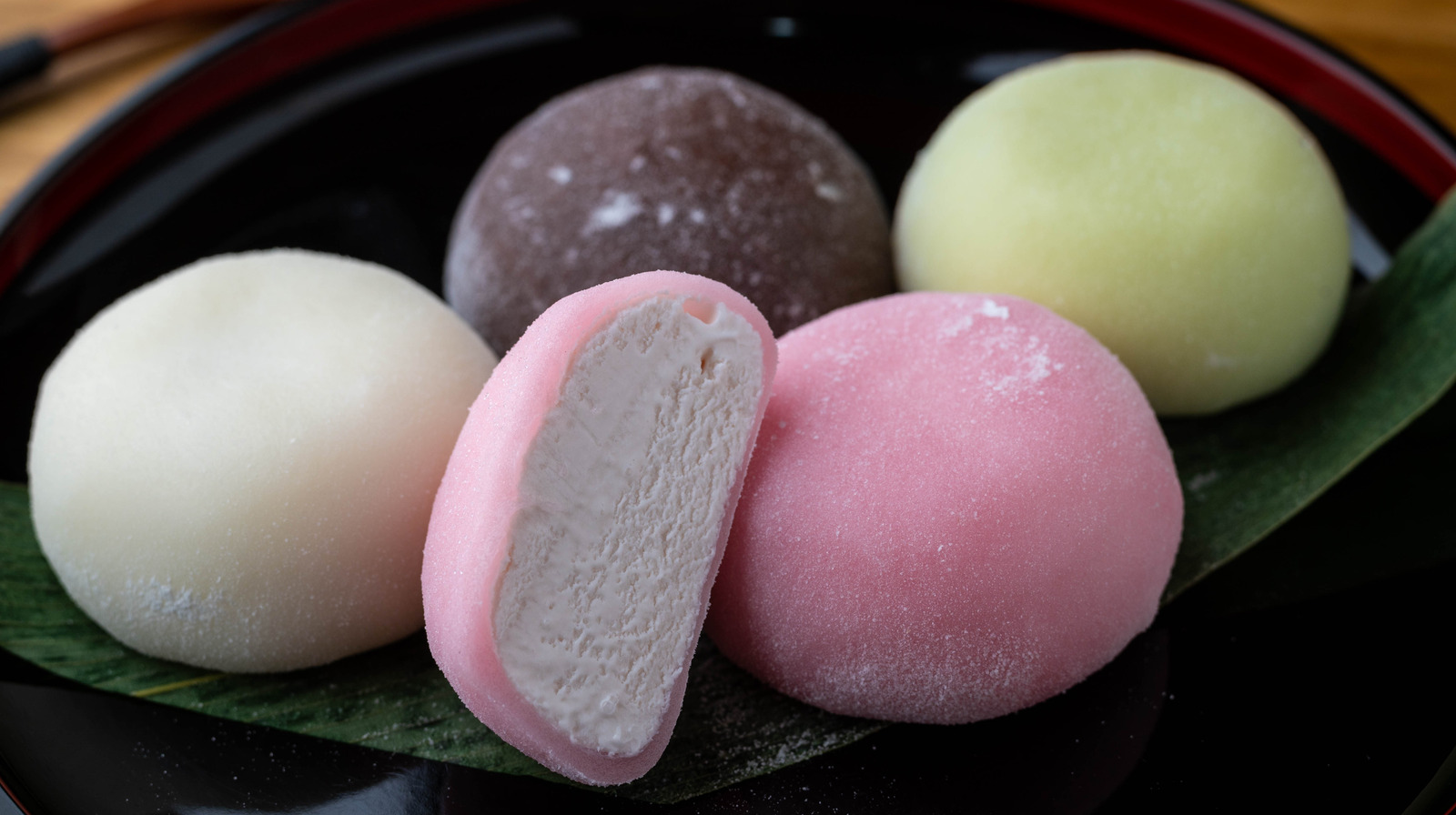 how-to-eat-mochi