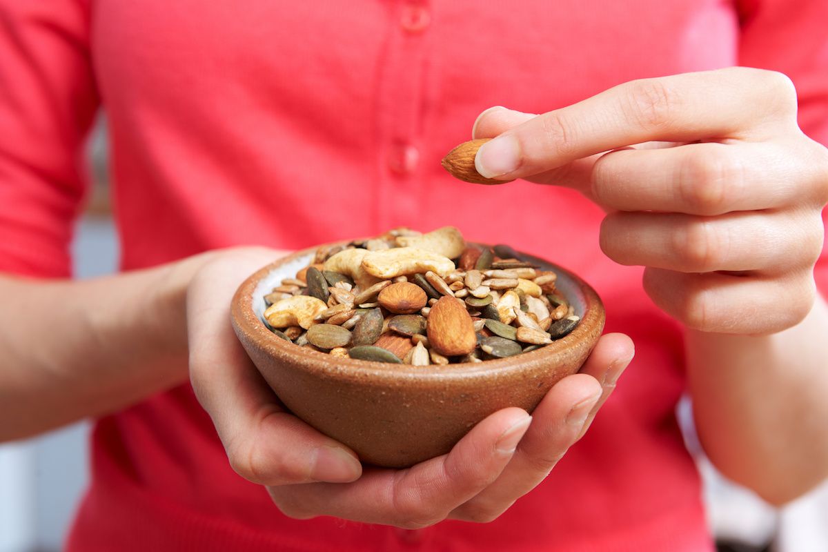how-to-eat-more-nuts-and-seeds