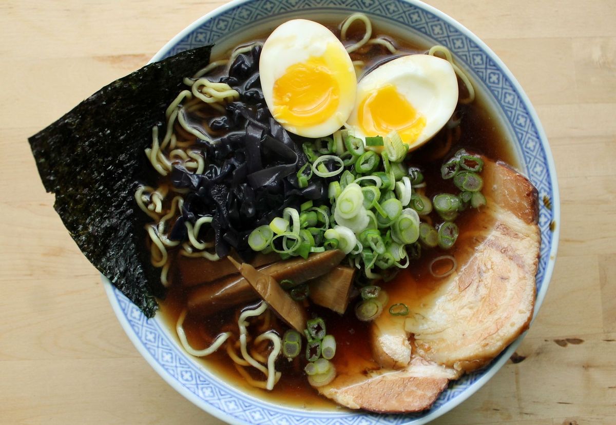 how-to-eat-nori-in-ramen