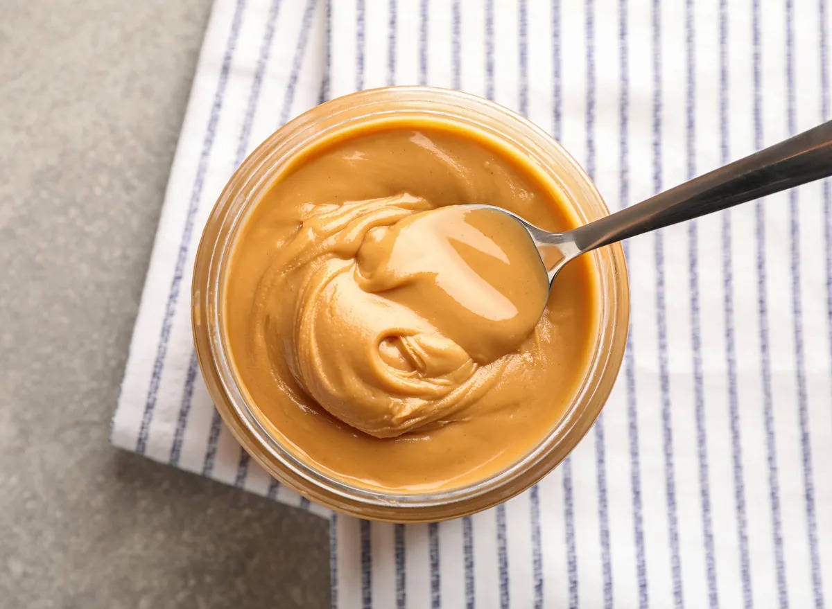 how-to-eat-peanut-butter-without-bread