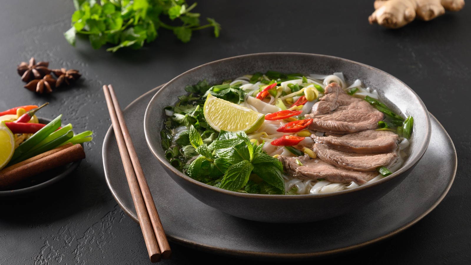 how-to-eat-pho