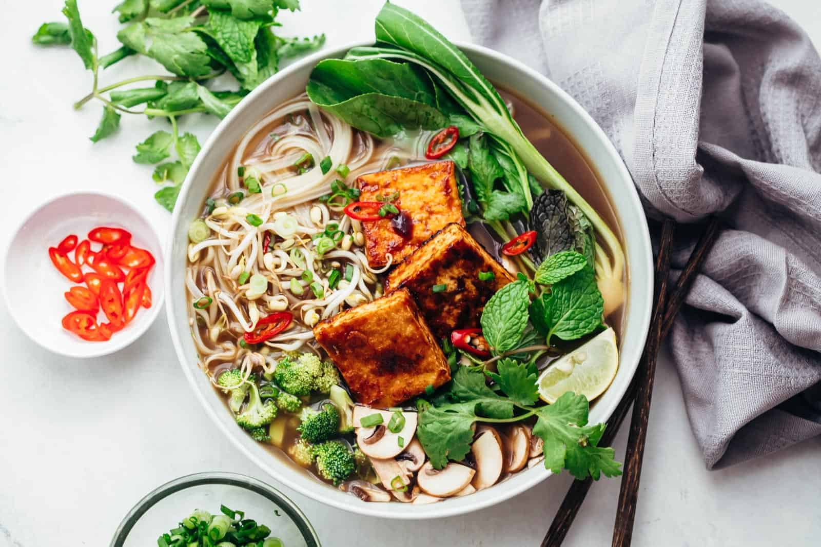 how-to-eat-pho-with-thai-basil