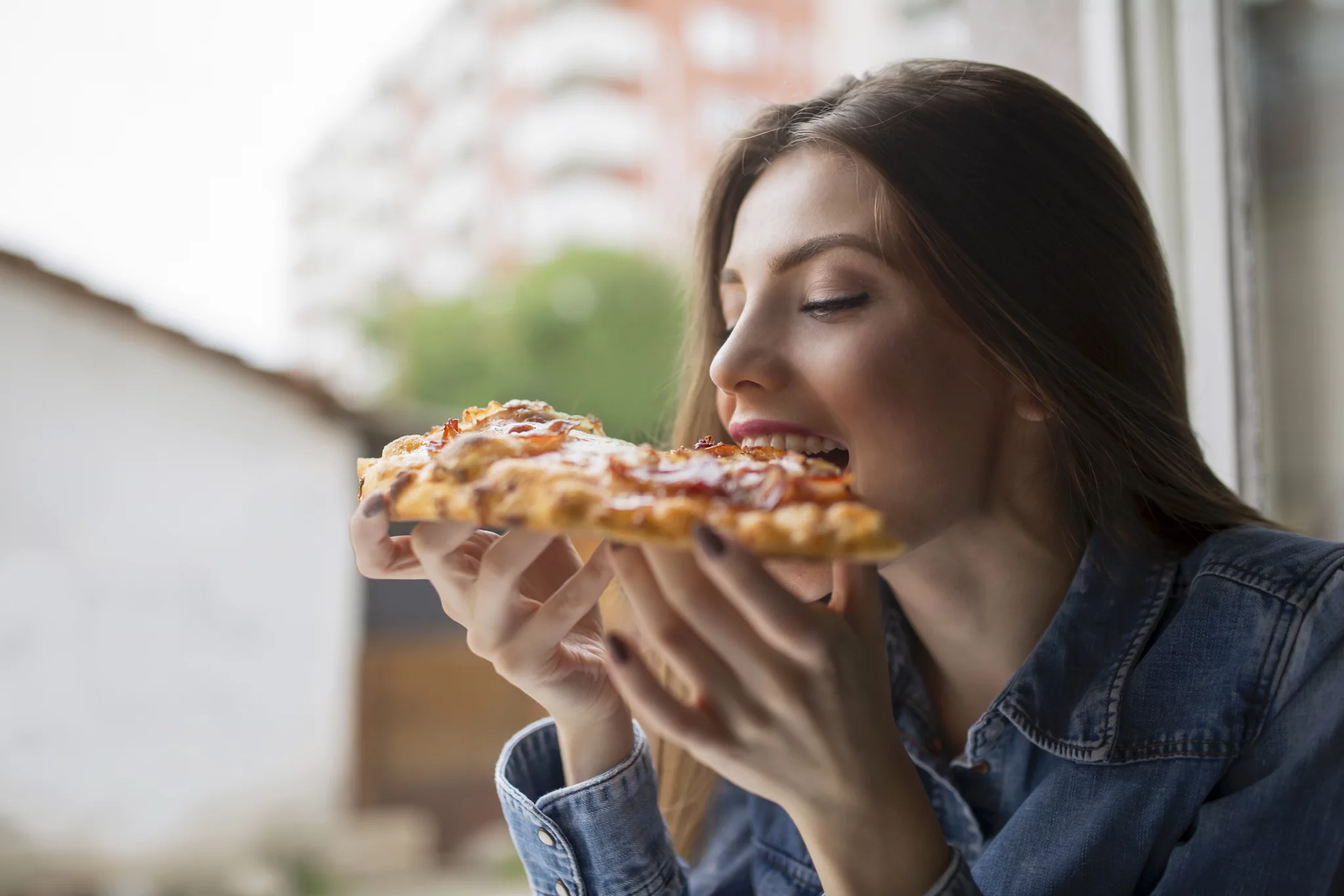 how-to-eat-pizza-without-being-messy