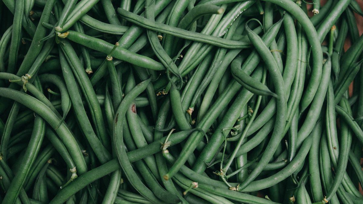 how-to-eat-pole-beans